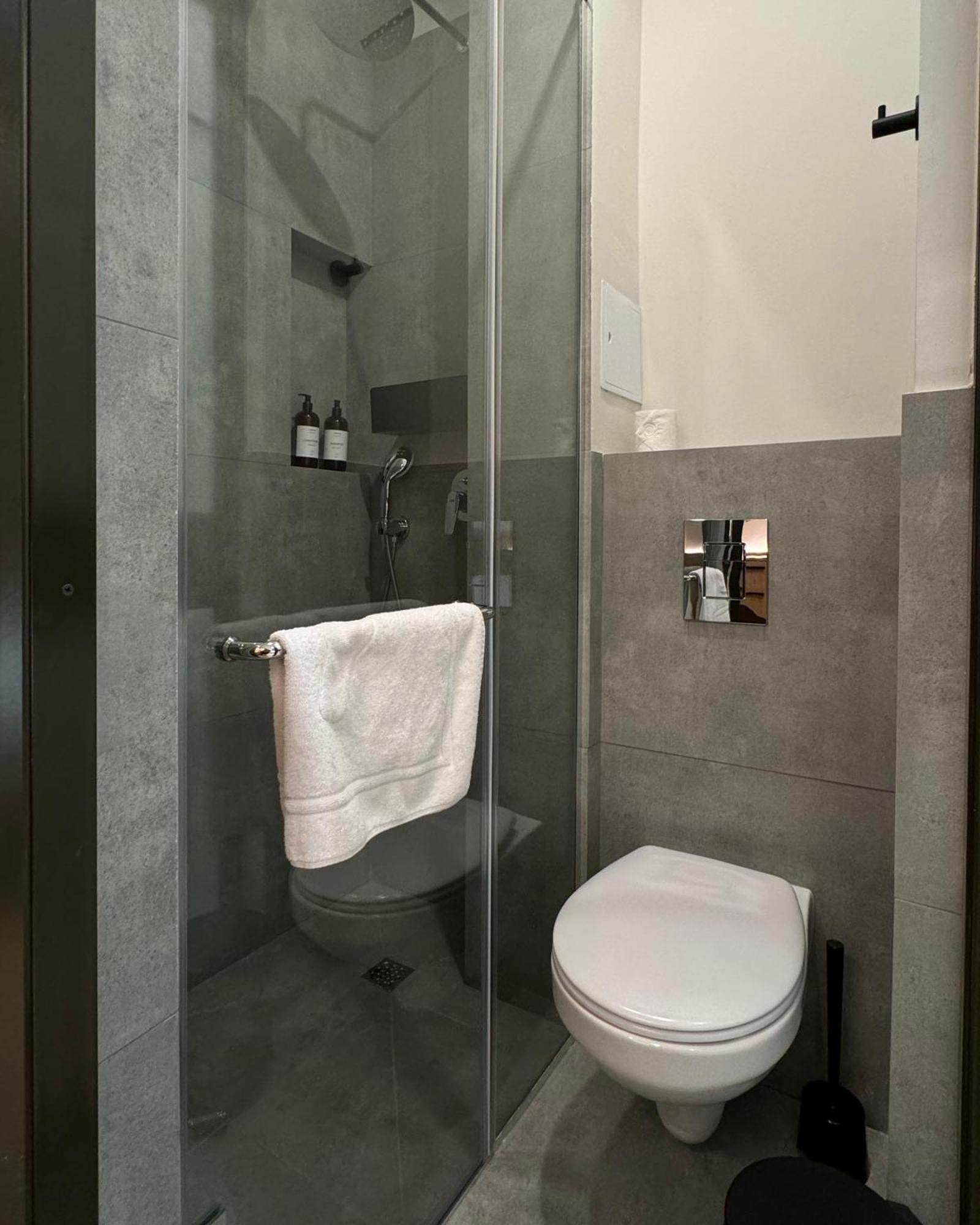 Mosh Mosh Boutique Hotel Almaty Luaran gambar