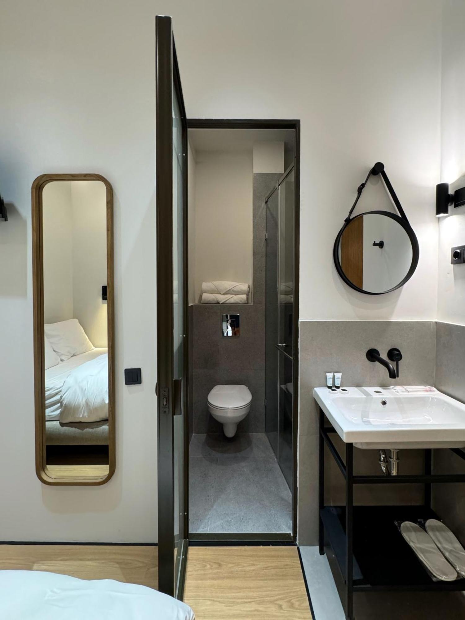 Mosh Mosh Boutique Hotel Almaty Luaran gambar