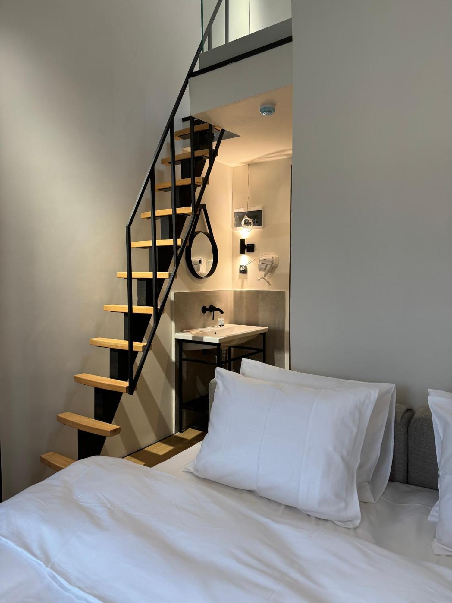 Mosh Mosh Boutique Hotel Almaty Luaran gambar